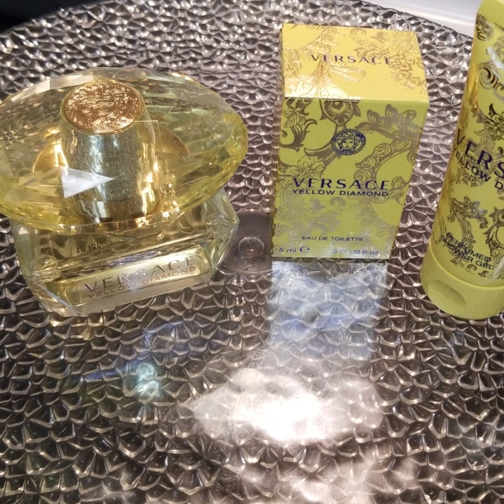 Versace yellow Diamond
